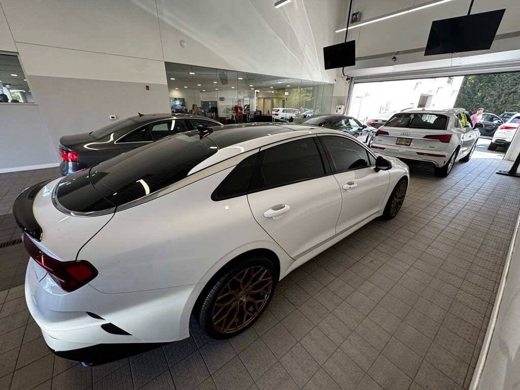 2023 Kia K5 GT-Line photo 3