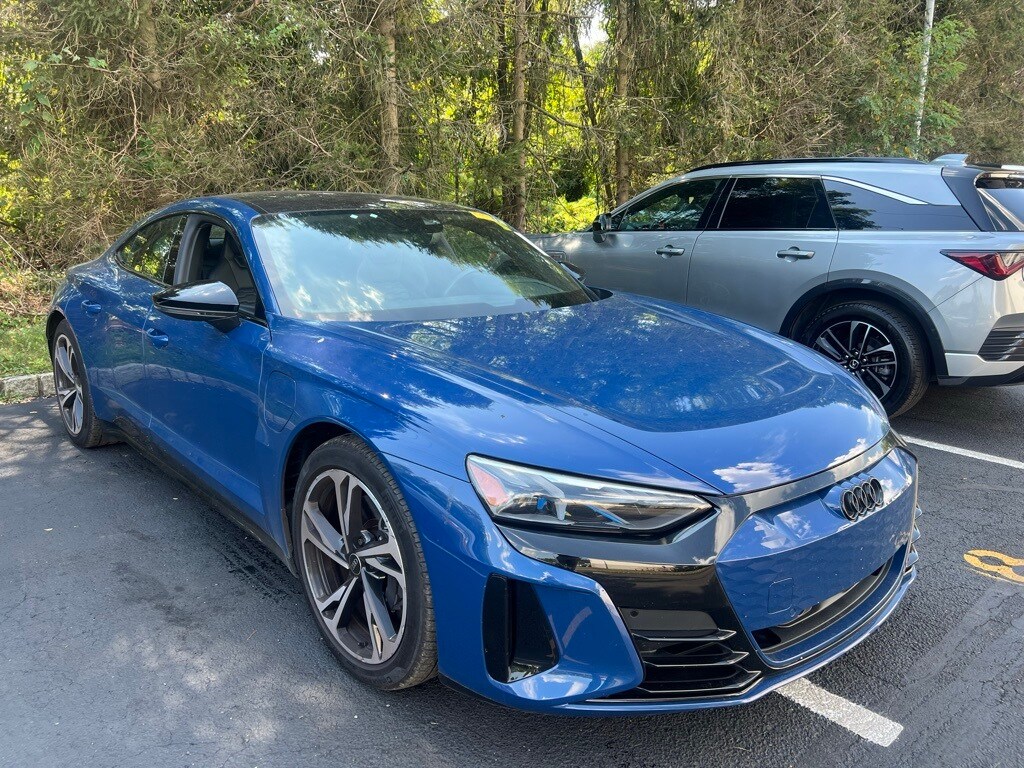 2023 Audi e-tron GT Premium Plus photo 3