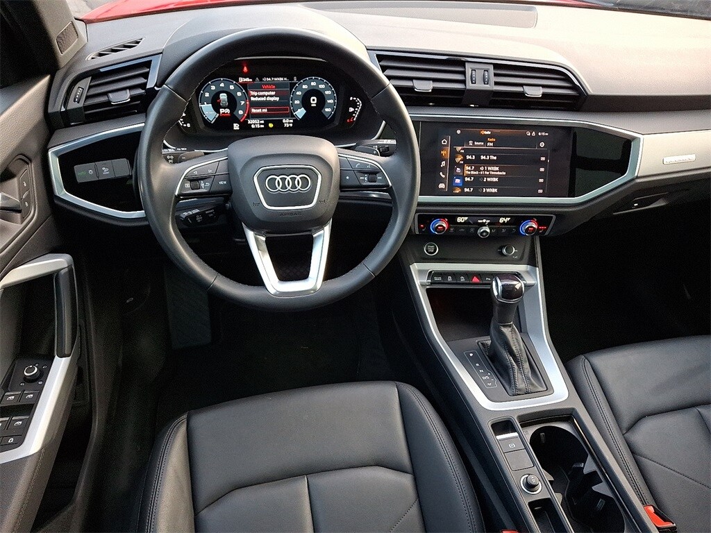 2022 Audi Q3 S line Premium Plus photo 3