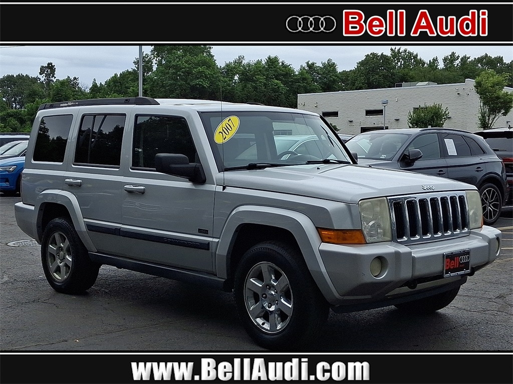 2007 Jeep Commander Sport