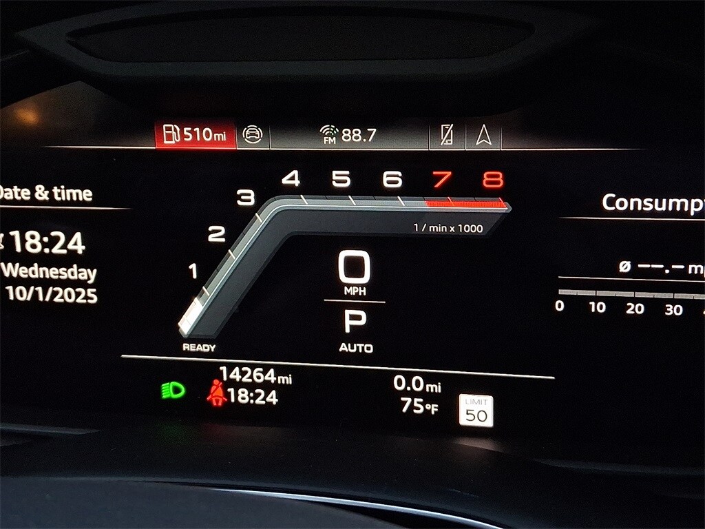 2025 Audi Q8 55 Premium Plus photo 2