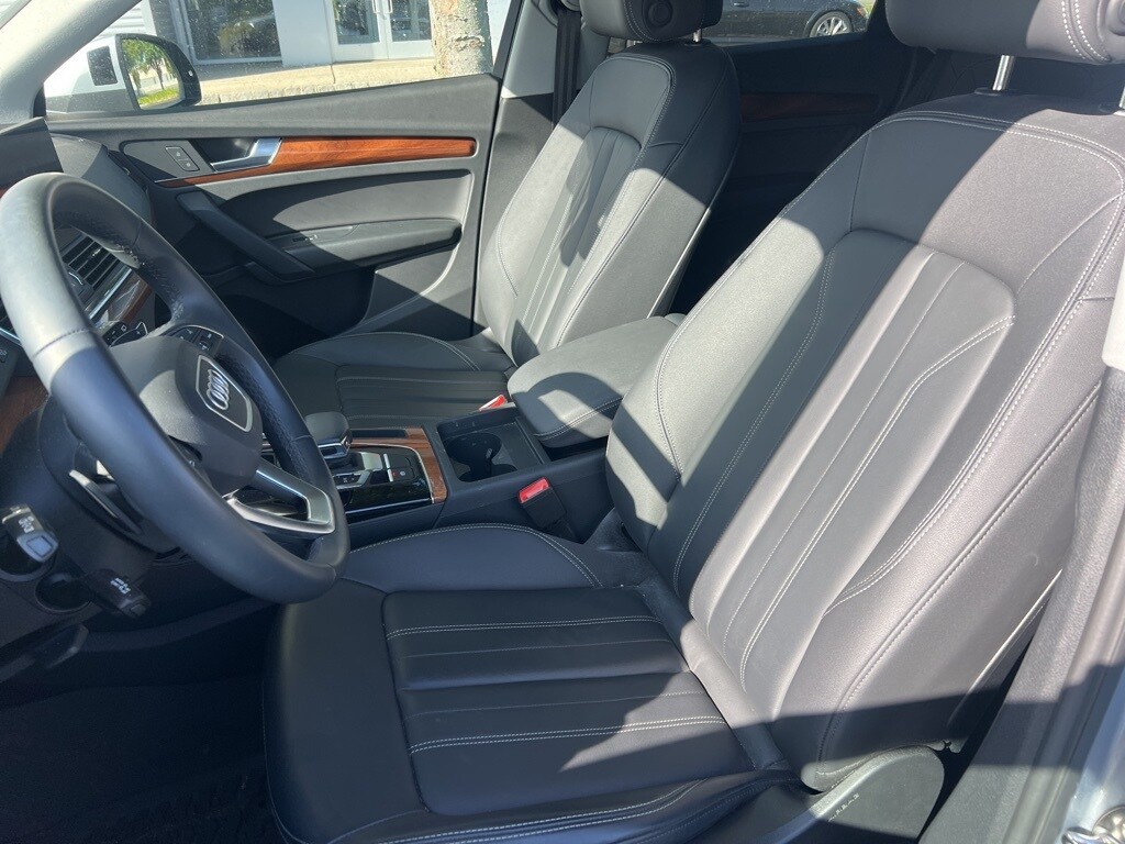2023 Audi Q5 40 Premium photo 4