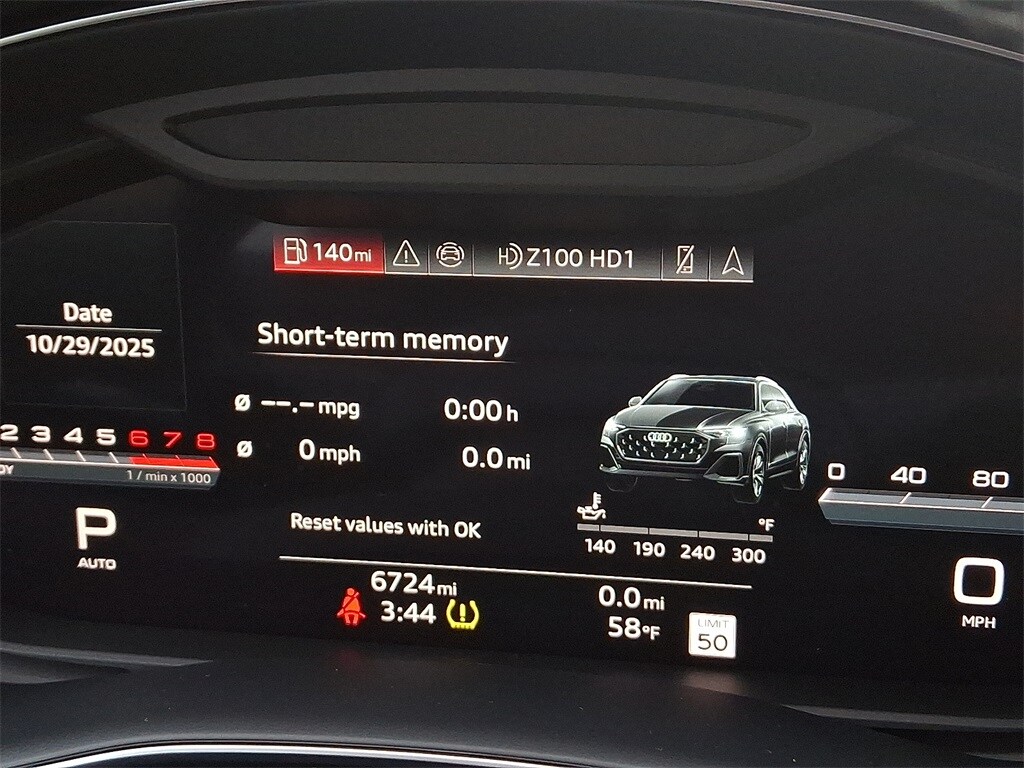 2025 Audi Q8 55 Premium Plus photo 2