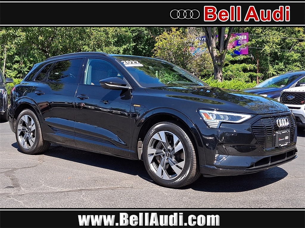 2022 Audi e-tron Premium