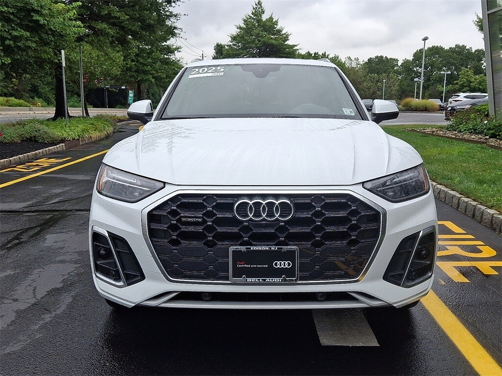 2025 Audi Q5 45 S line Premium Plus photo 2