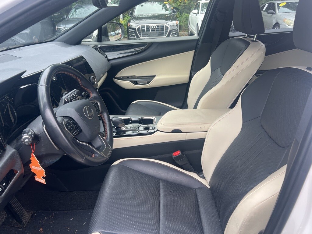 2024 Lexus NX 250 photo 4