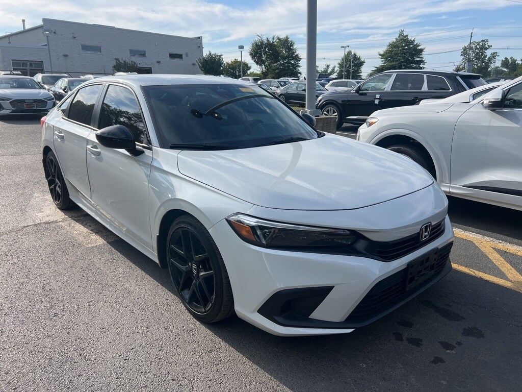 2022 Honda Civic Sport photo 3