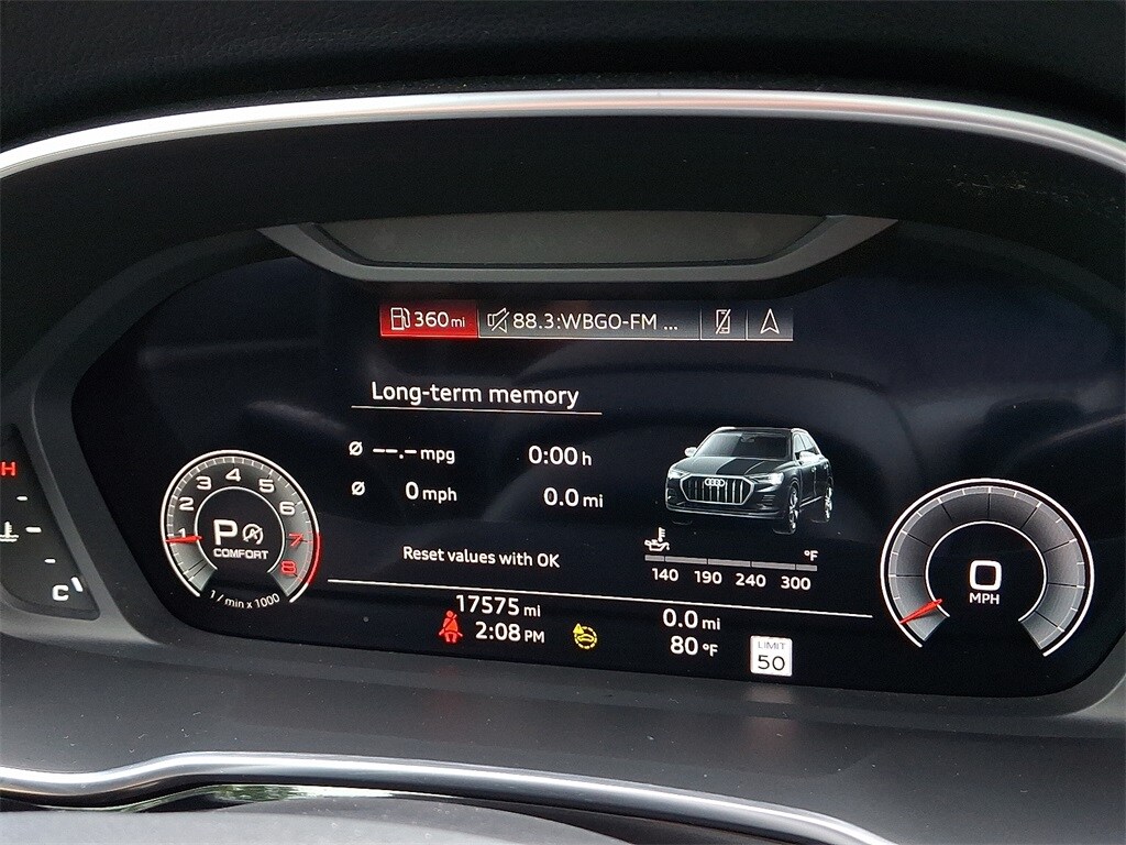 2022 Audi Q3 S line Premium Plus photo 2