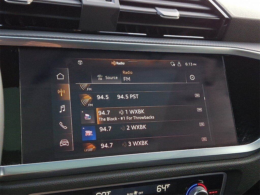 2022 Audi Q3 S line Premium Plus photo 4