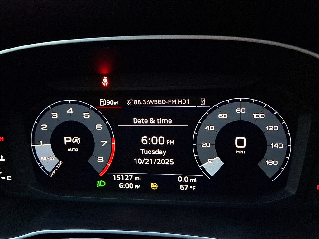 2023 Audi Q3 S line Premium photo 2