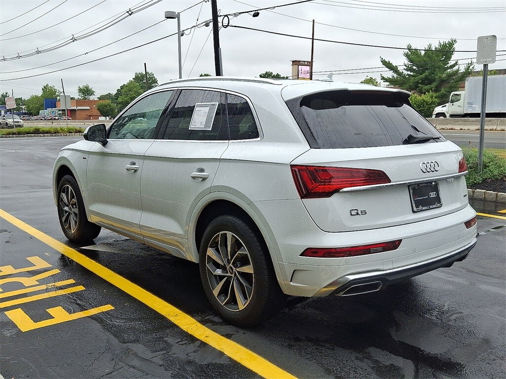 2025 Audi Q5 45 S line Premium Plus photo 4