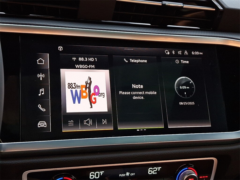 2025 Audi Q3 S line Premium Plus photo 4