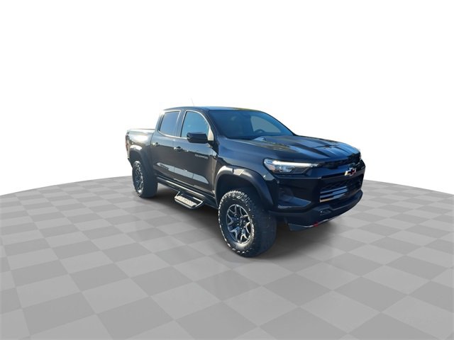 2023 Chevrolet Colorado ZR2 photo 2