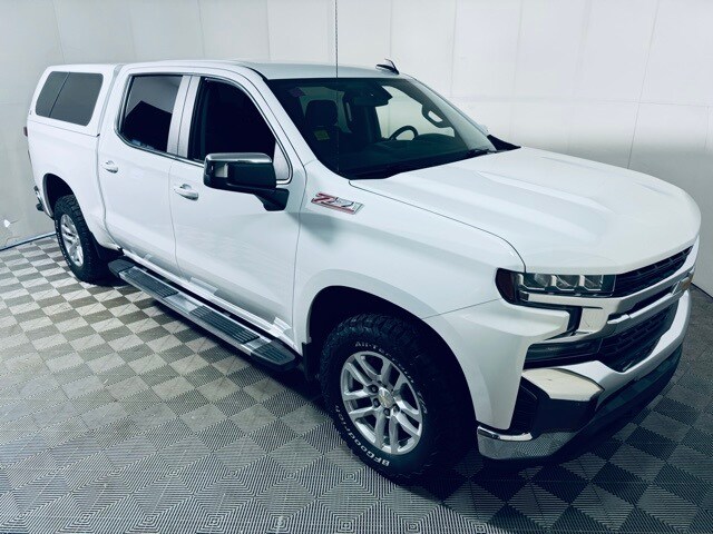 Used 2019 Chevrolet Silverado 1500 LT with VIN 1GCUYDED5KZ124695 for sale in Adrian, MI