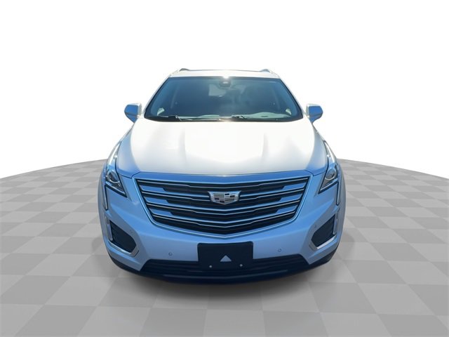 2019 Cadillac XT5 Luxury photo 2