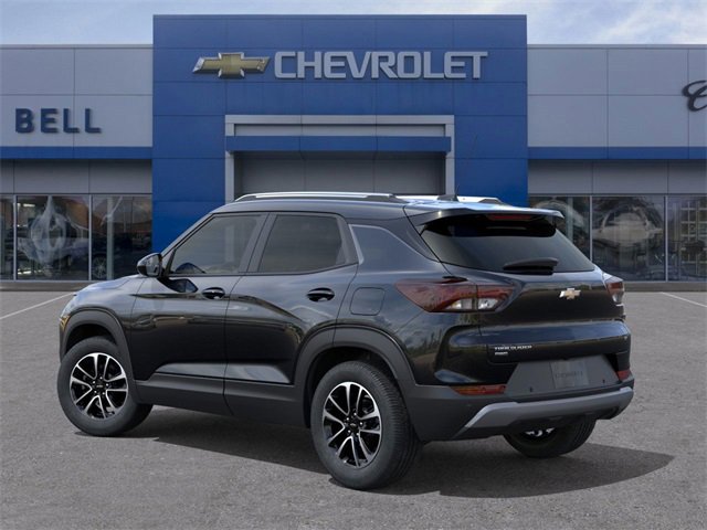 2026 Chevrolet Trailblazer LT photo 2