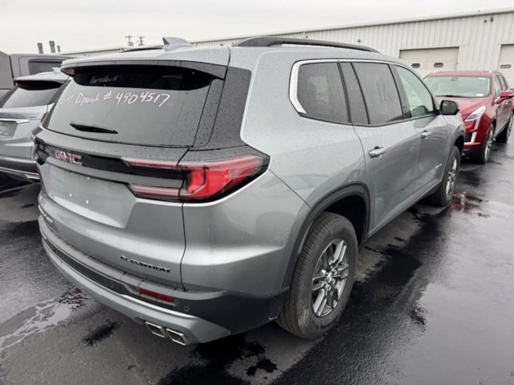 Used 2025 GMC Acadia Elevation SUV