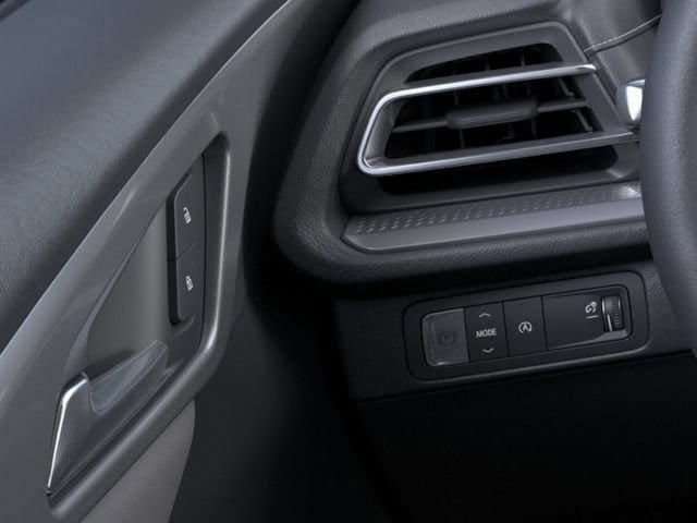 2025 Chevrolet Traverse LT - Photo 22