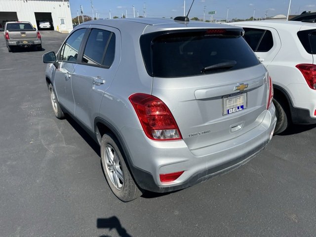 2022 Chevrolet Trax LS photo 4