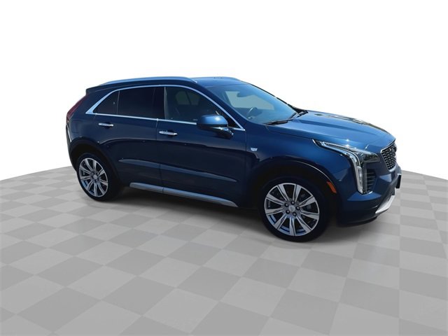 Used 2019 Cadillac XT4 Premium Luxury with VIN 1GYFZDR49KF130897 for sale in Adrian, MI