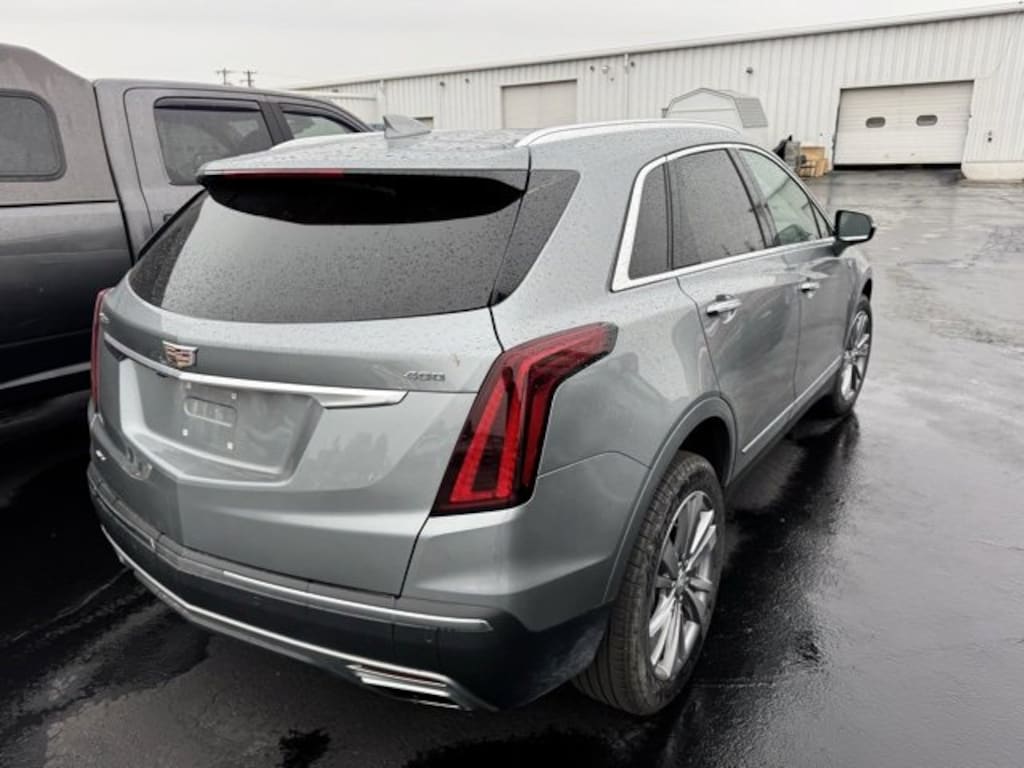 Used 2025 CADILLAC XT5 Premium Luxury SUV
