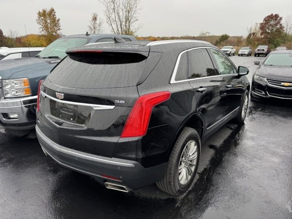 Used 2017 CADILLAC XT5 Luxury AWD SUV