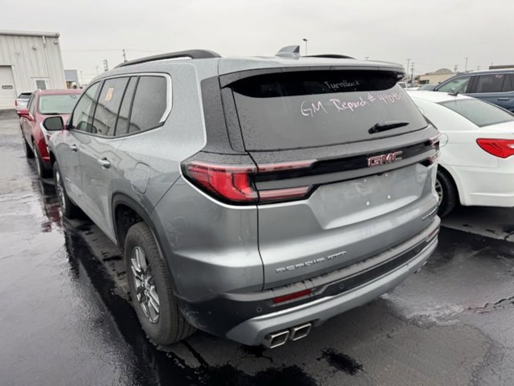 Used 2025 GMC Acadia Elevation SUV