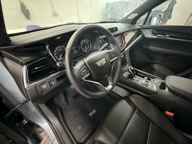 2025 Cadillac XT6 Premium Luxury - Photo 10