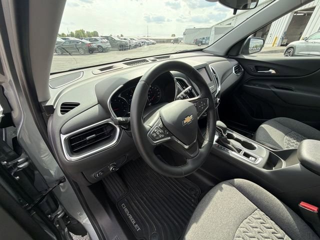 2024 Chevrolet Equinox LT - Photo 11