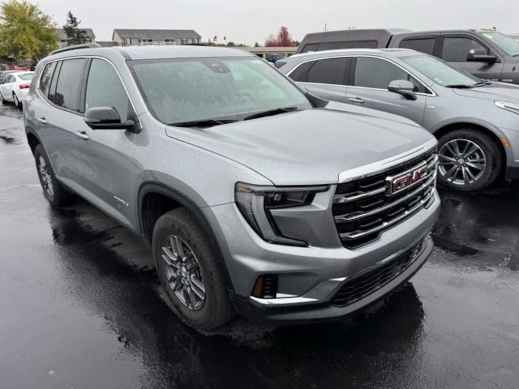 Used 2025 GMC Acadia Elevation SUV