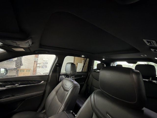2025 Cadillac XT6 Premium Luxury - Photo 19