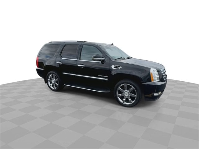Used 2011 Cadillac Escalade Luxury with VIN 1GYS4BEF5BR271599 for sale in Adrian, MI