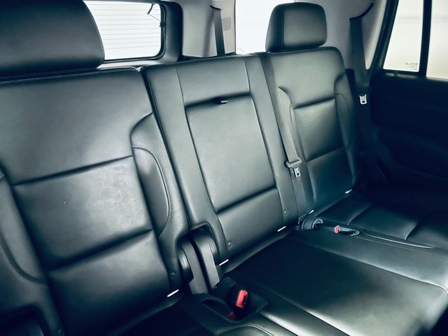 Used 2018 Chevrolet Tahoe LT with VIN 1GNSKBKC7JR148219 for sale in Adrian, MI