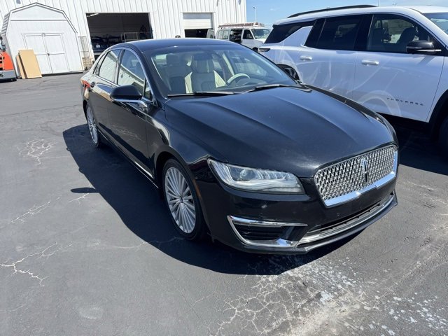 2017 Lincoln MKZ Reserve photo 2
