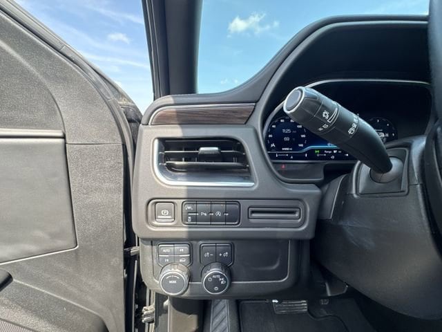 2023 Chevrolet Tahoe LT - Photo 19