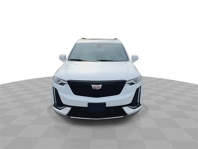 2024 Cadillac XT6 Sport photo 2