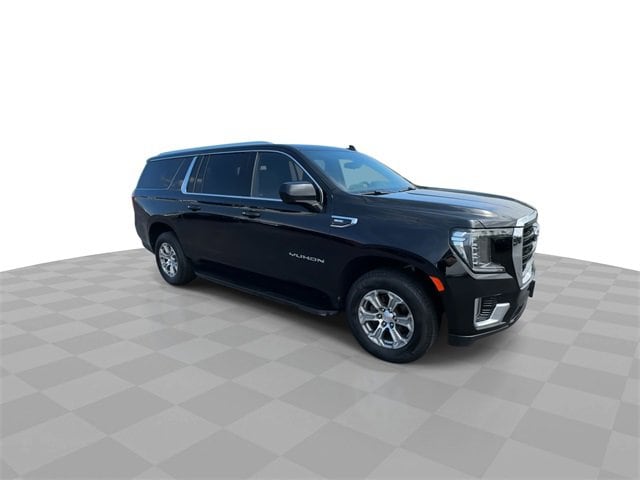 Used 2023 GMC Yukon XL SLE with VIN 1GKS2FED0PR386723 for sale in Adrian, MI