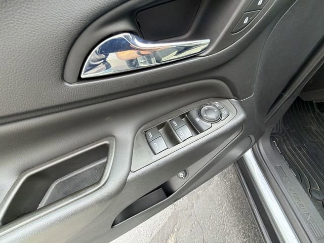 2024 Chevrolet Equinox LT - Photo 23