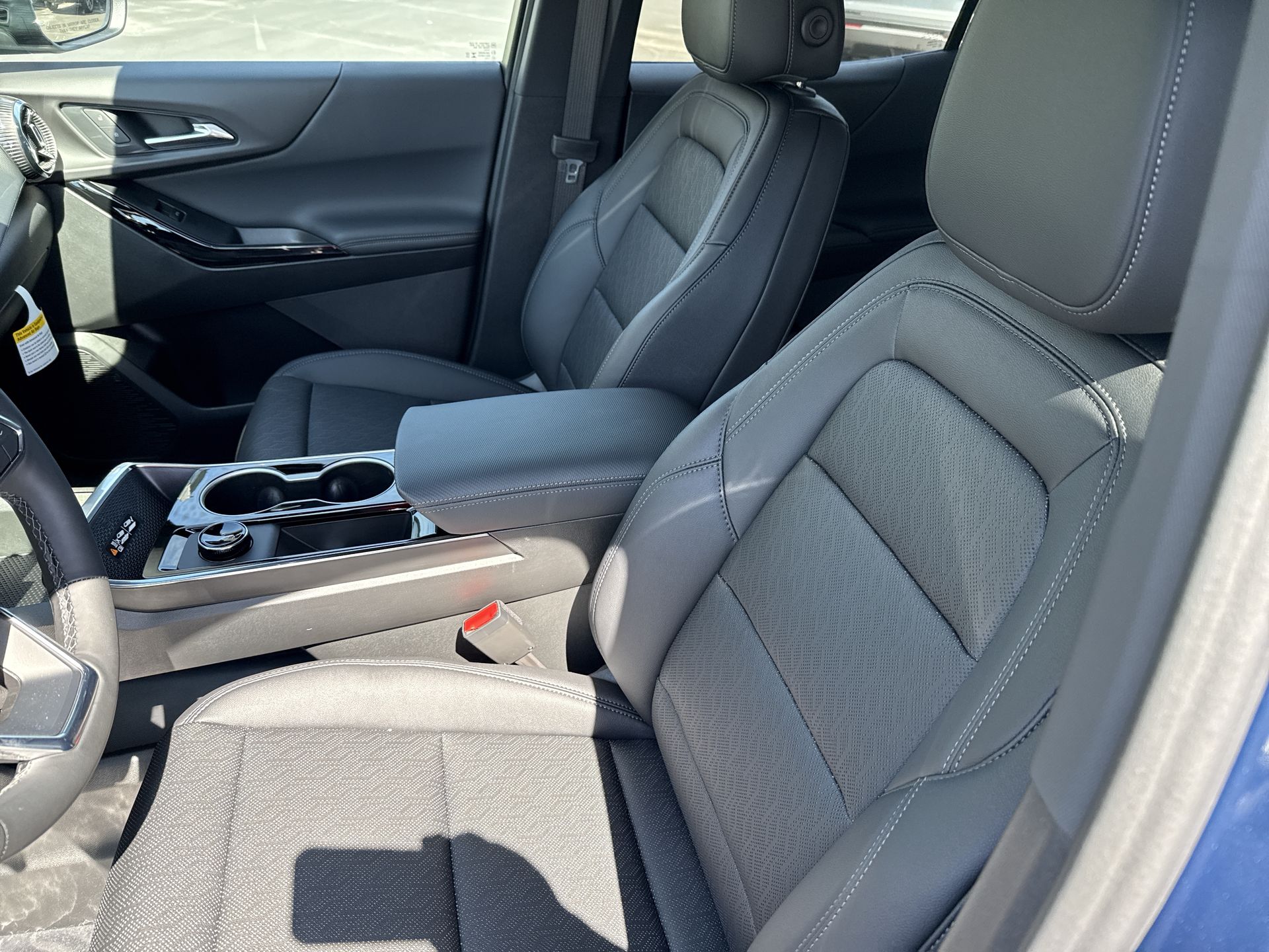 2026 Chevrolet Equinox LT - Photo 12