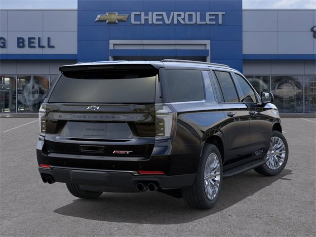 2025 Chevrolet Suburban RST photo 4