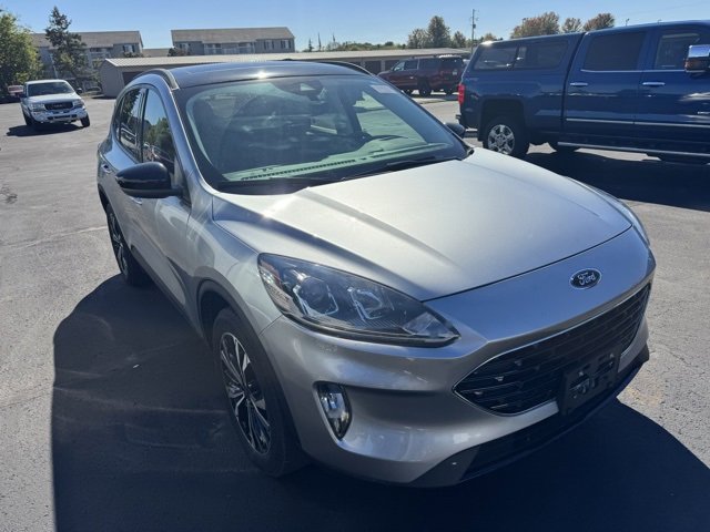 2022 Ford Escape SEL photo 2