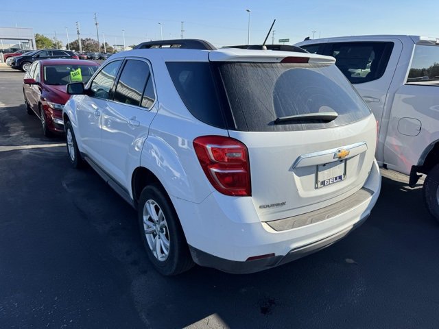 2017 Chevrolet Equinox LT photo 4