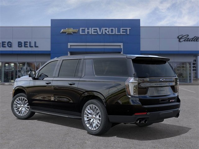 2025 Chevrolet Suburban RST photo 3