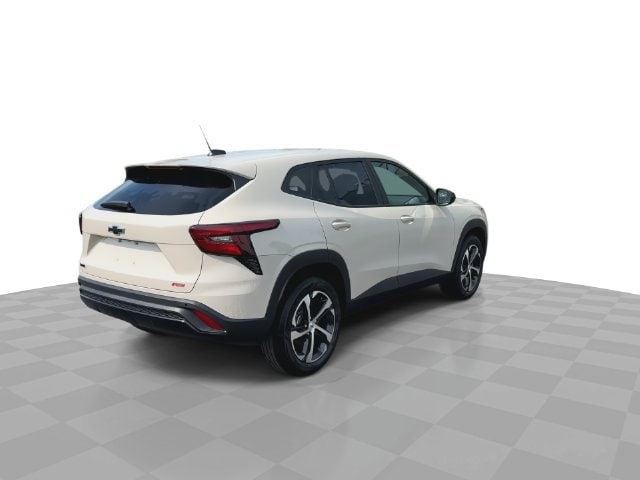 2026 Chevrolet Trax RS - Photo 8