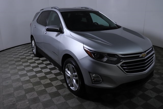 Used 2018 Chevrolet Equinox Premier with VIN 3GNAXVEV5JS547817 for sale in Adrian, MI