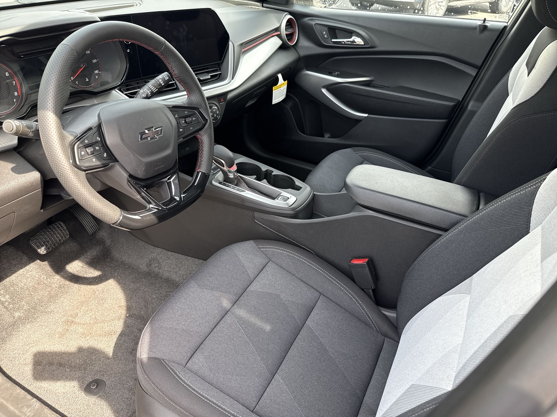 2026 Chevrolet Trax RS - Photo 25