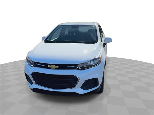 2022 Chevrolet Trax LS photo 3