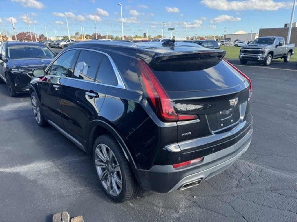 Used 2022 CADILLAC XT4 Premium Luxury SUV