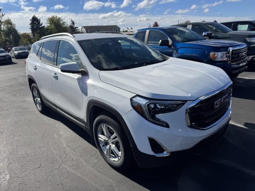 Used 2020 GMC Terrain SLE SUV