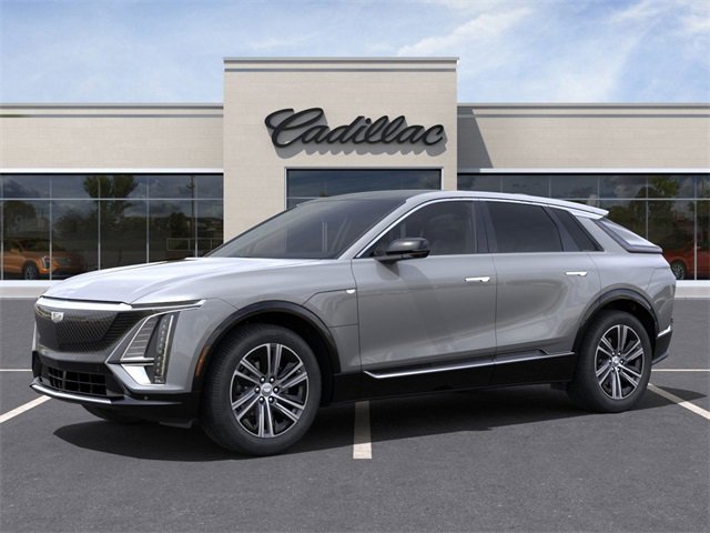 2025 Cadillac Lyriq Luxury photo 2